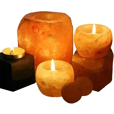 Kerzenhalter aus Himalaya-Salz in natürlicher Form